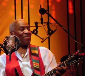 reggie-harris-square-2